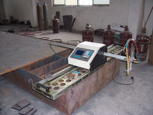 सीएनसी पोर्टेबल लौ काटना मशीन, लाइट पोल बेस प्लेट कट करने के लिए हल्के ध्रुव मशीन